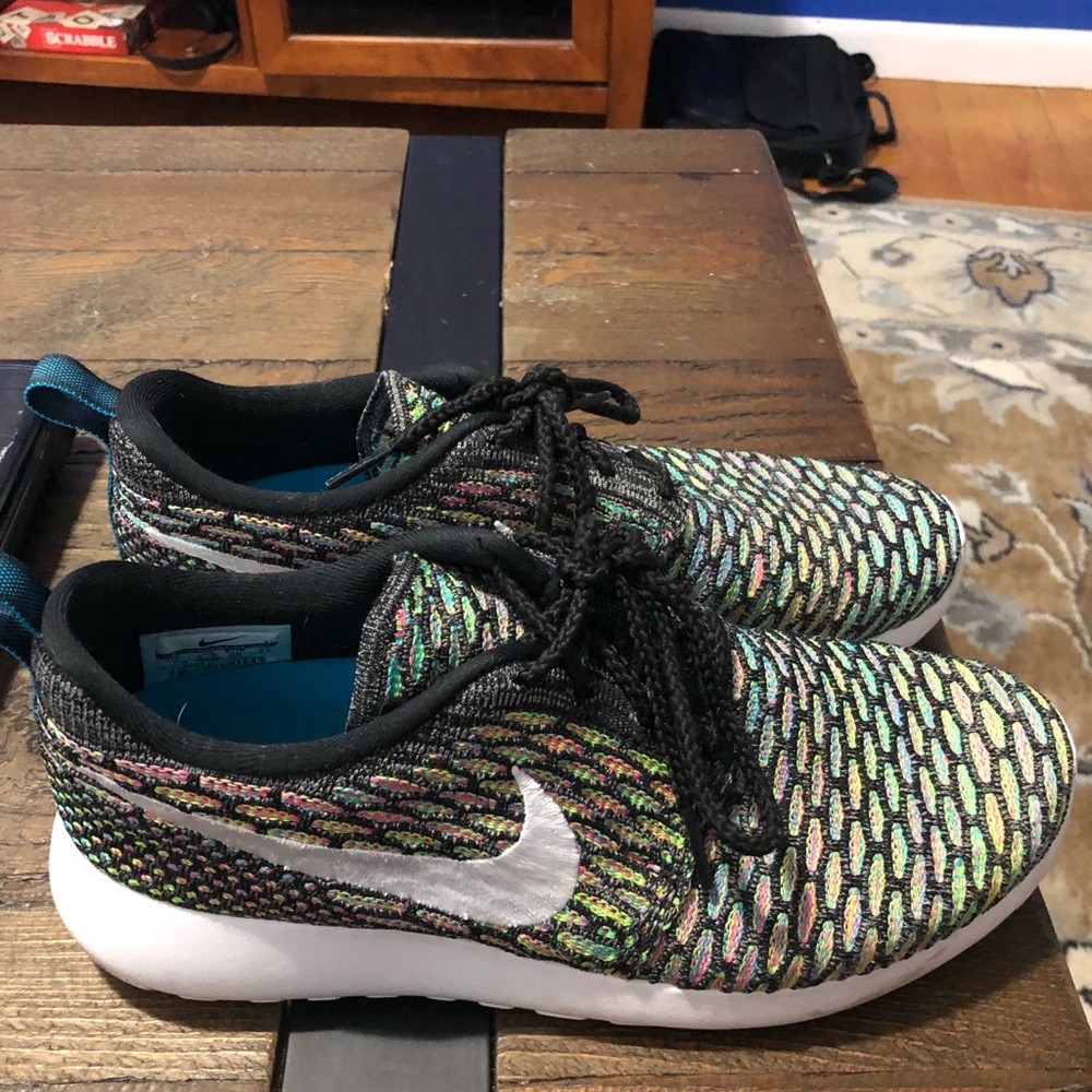 Nike WMNS Roushe Run Flyknit multicolor sz7